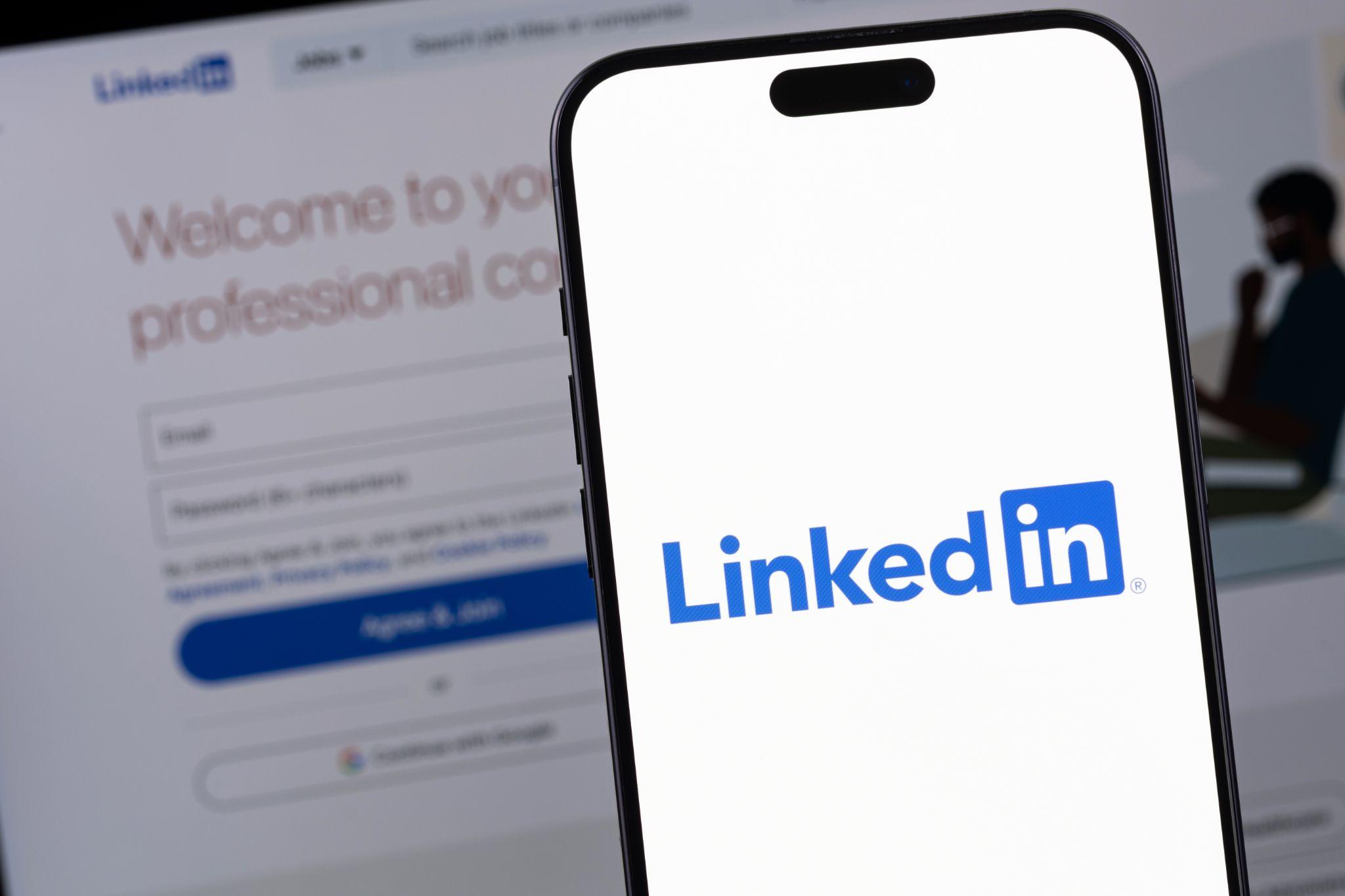 Precision Targeting and Compliance: Global Digital Marketing on LinkedIn